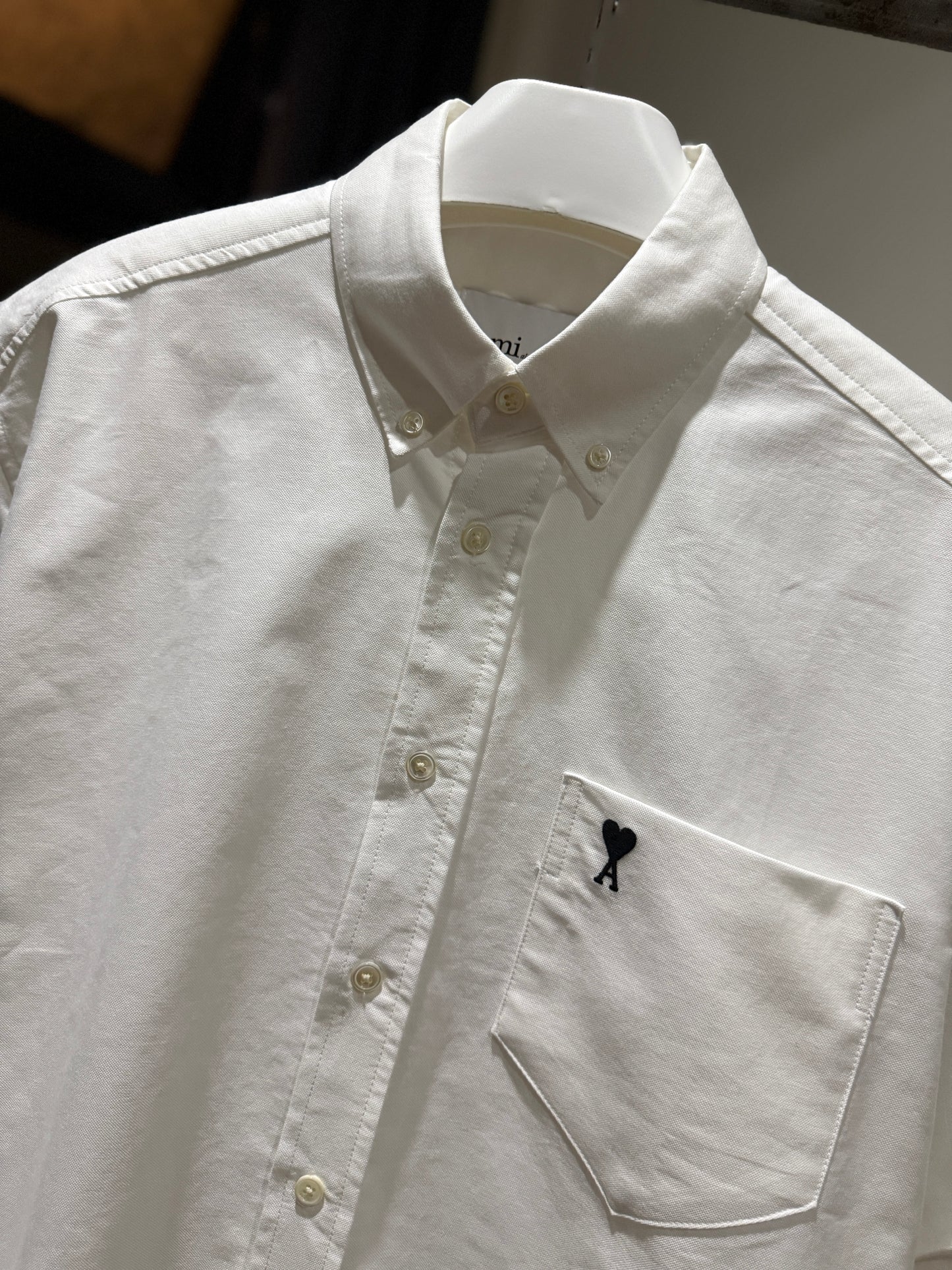 AMI de Coeur Embroidered Cotton Boxy Shirt (White)