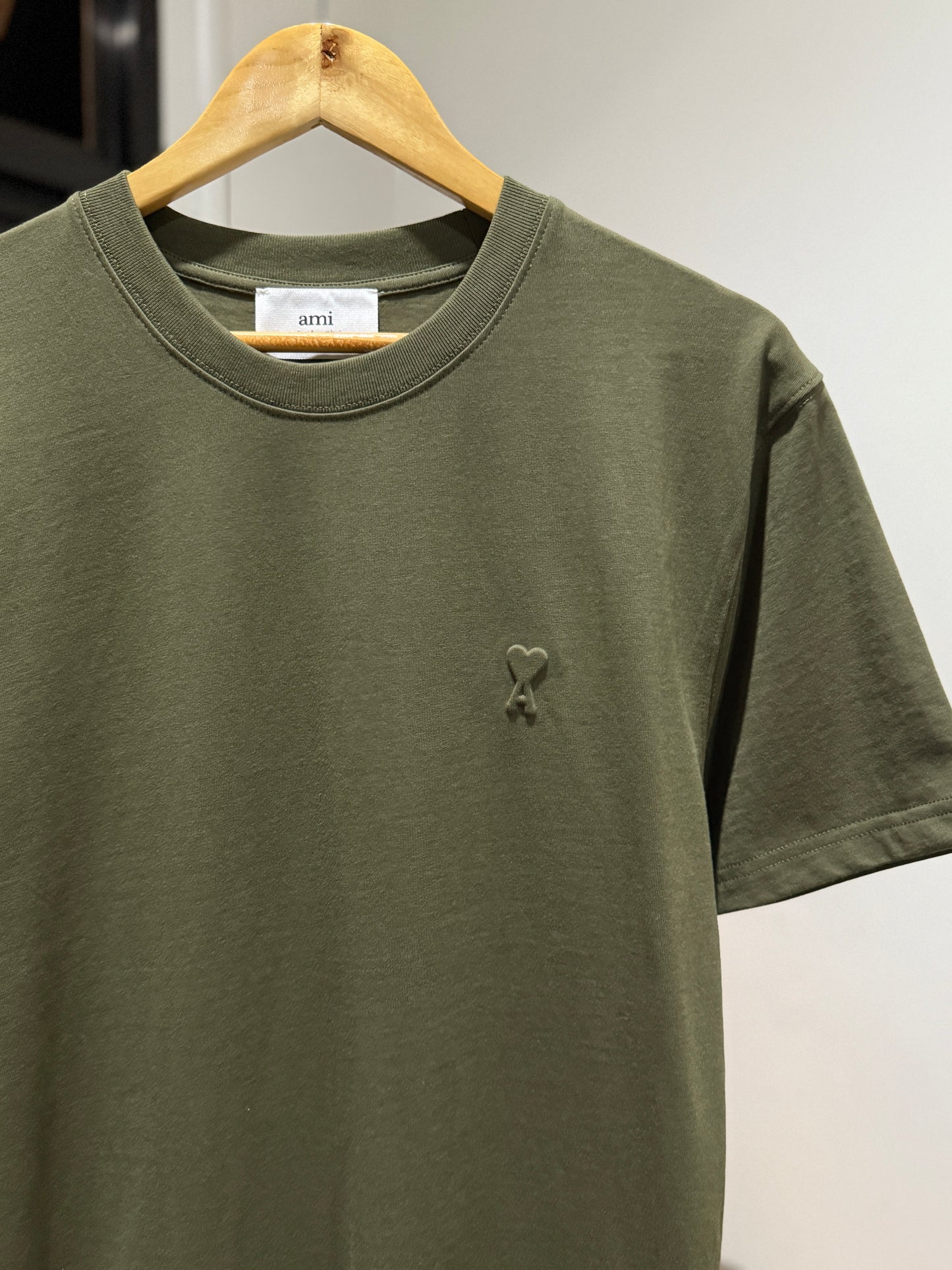 AMI de Coeur Embossed Logo T-Shirt (Sage Green)