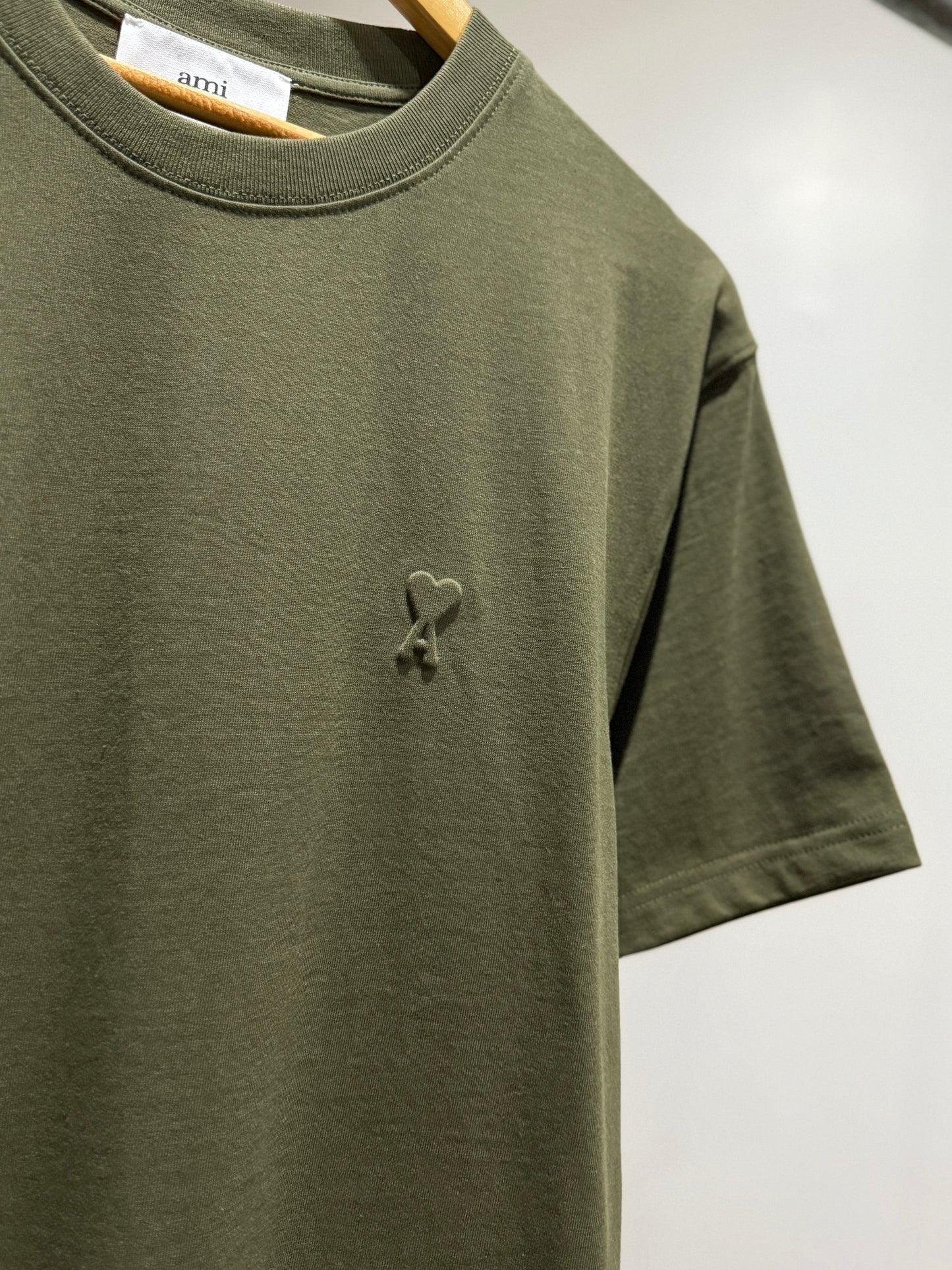 AMI de Coeur Embossed Logo T-Shirt (Sage Green)