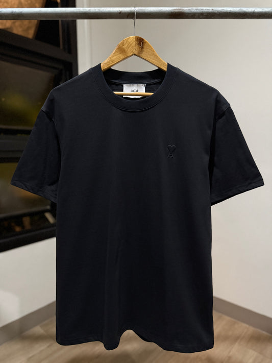 AMI de Coeur Embossed Logo T-Shirt (Black)