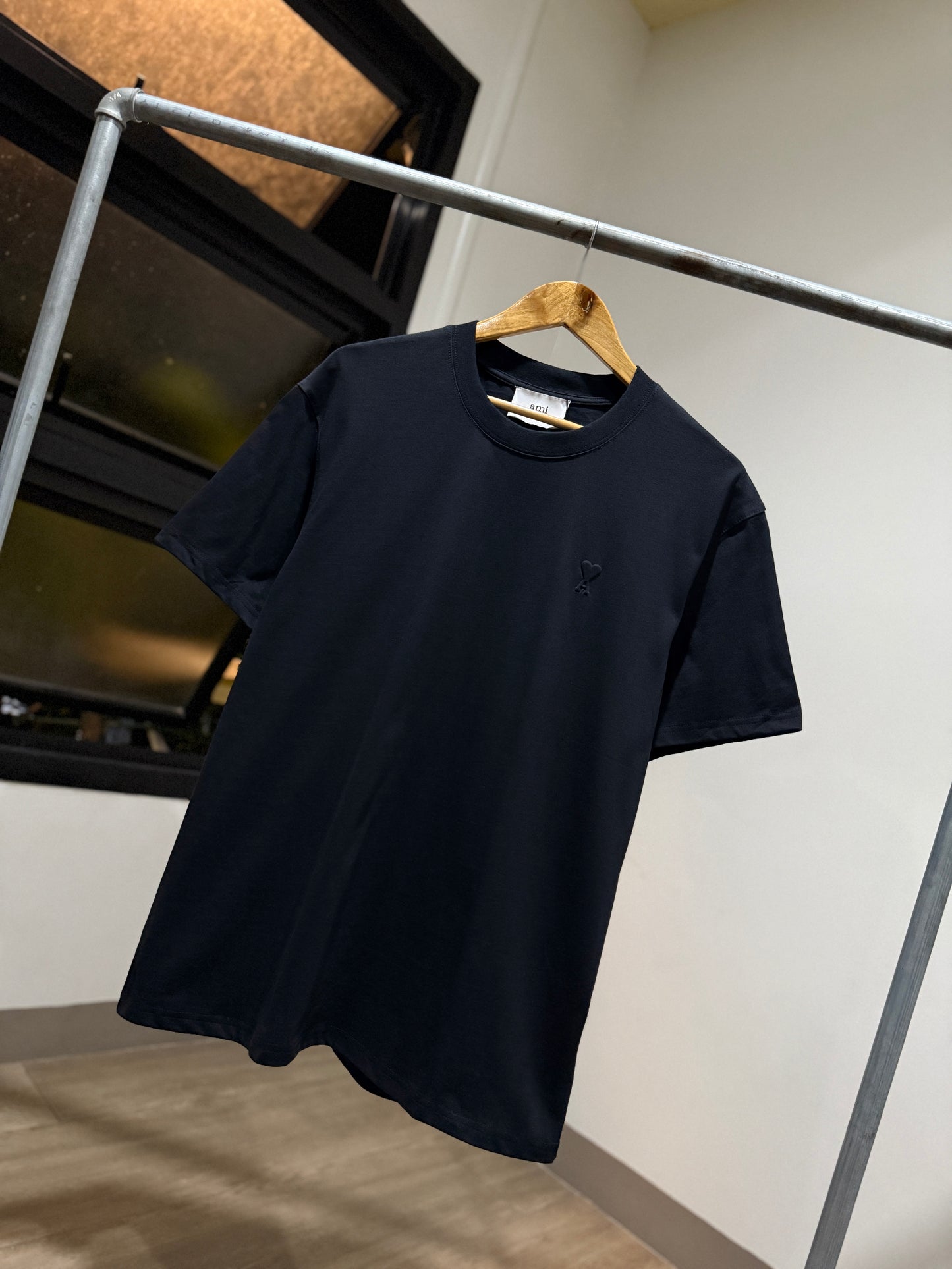 AMI de Coeur Embossed Logo T-Shirt (Black)