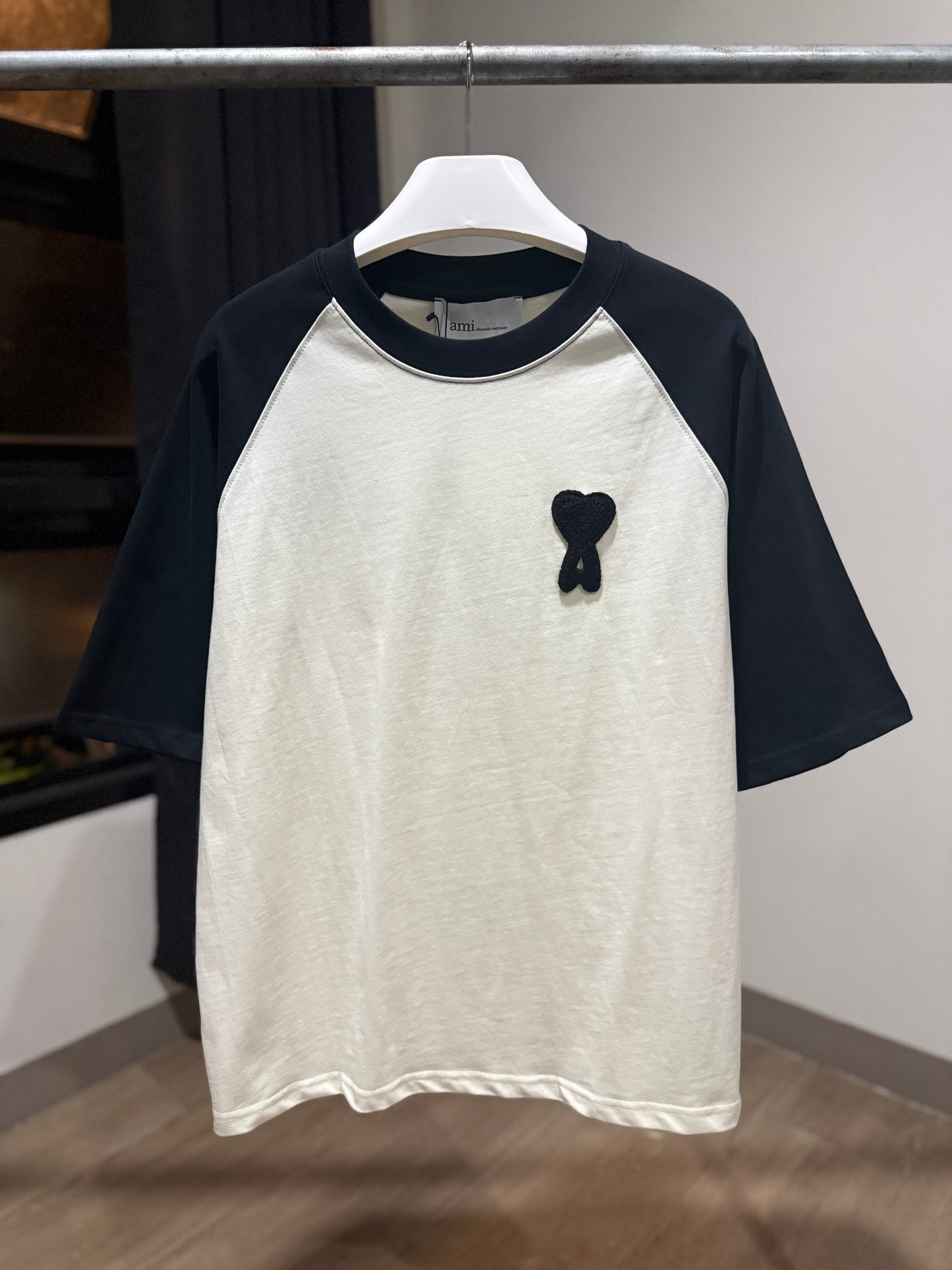 AMI de Coeur Knitted Patch Shirt (White/Black)