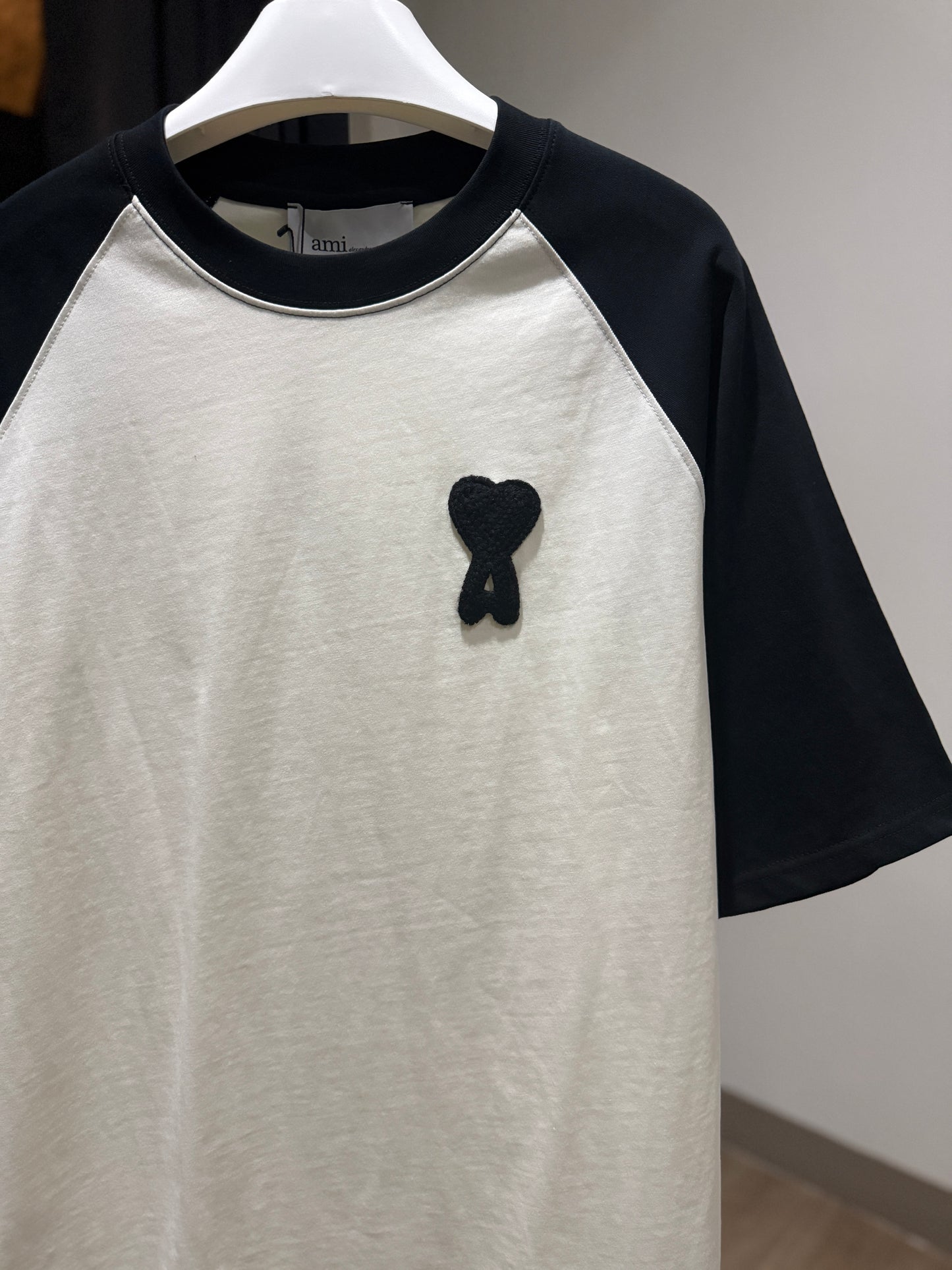 AMI de Coeur Knitted Patch Shirt (White/Black)