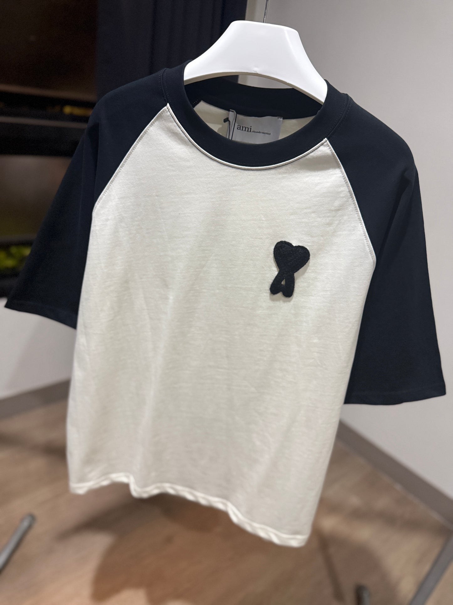 AMI de Coeur Knitted Patch Shirt (White/Black)