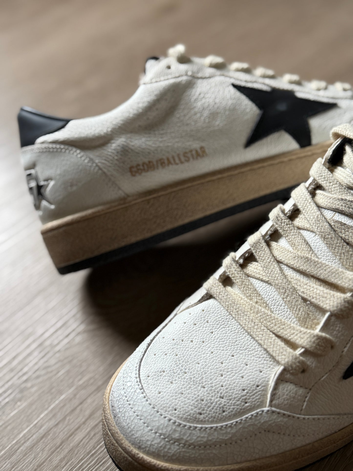 Golden Goose Ballstar (Black/White)