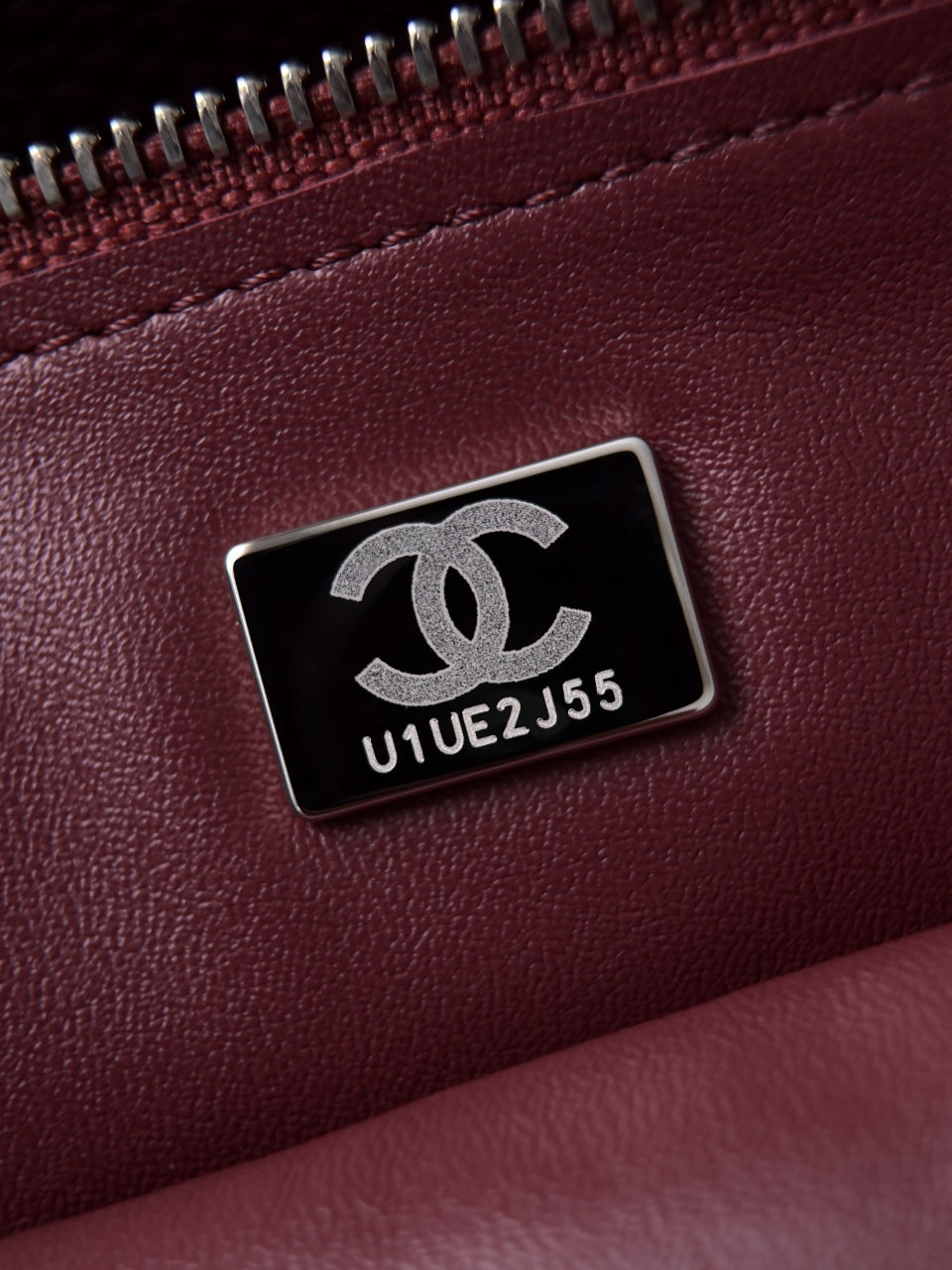 [VIP Members] Chanel Maxi Flap Bag